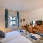 Fontana 3* Трогір