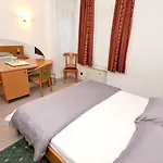 Fontana Готель типу 