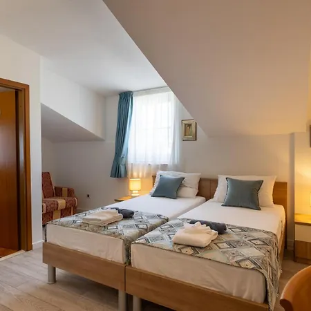 Fontana 3*