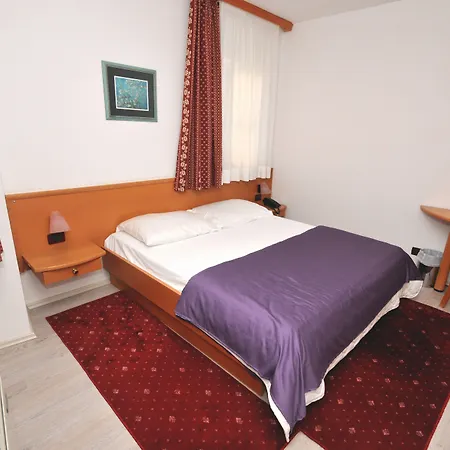 Fontana krevet i doručak 3*