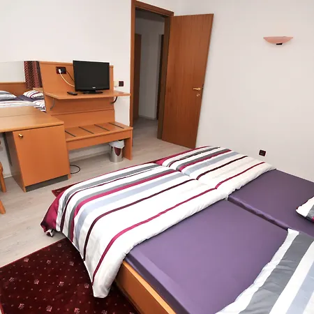 krevet i doručak Fontana