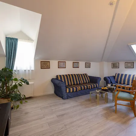 krevet i doručak Fontana 3*