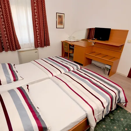 Fontana Bed and breakfast 3*