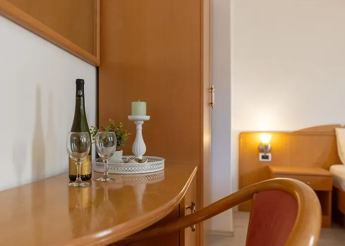 Alojamento de Acomodação e Pequeno-almoço Fontana Trogir