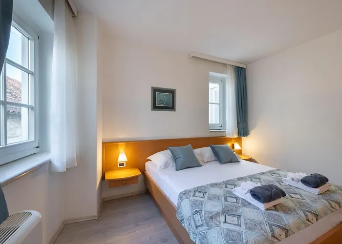 Fontana Nocleg ze śniadaniem 3*