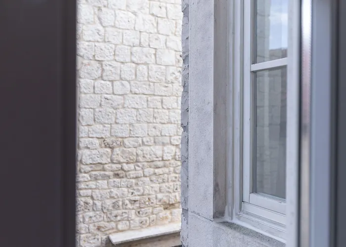 Fontana Alojamento de Acomodação e Pequeno-almoço Trogir